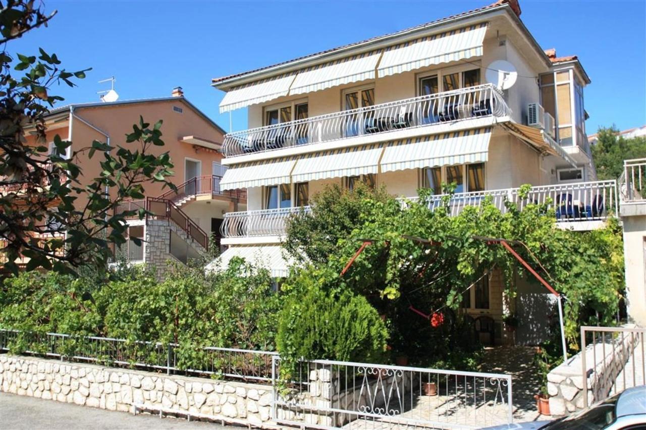 Four-Bedroom Apartment In Crikvenica II Exterior photo